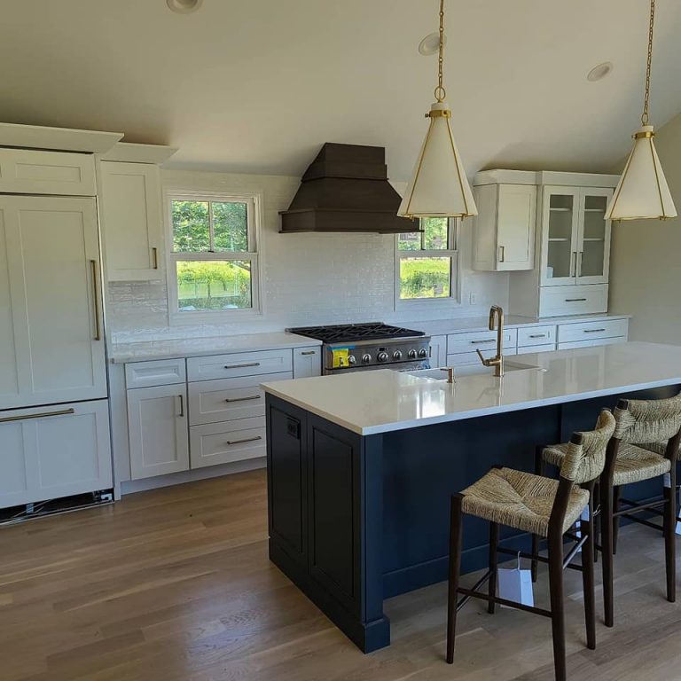 RI Hardwoods & Tiles